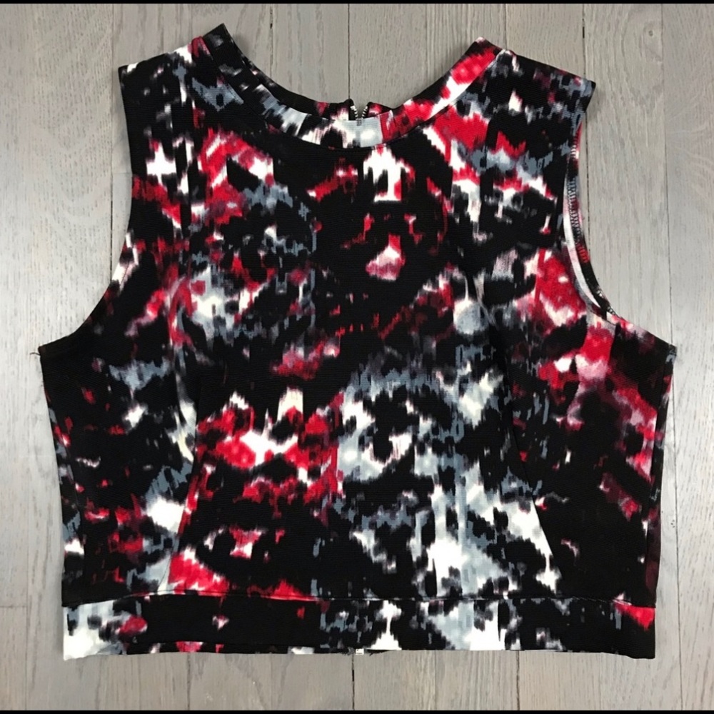 RED Saks Fifth Avenue Sleeveless Crop Top Shirt